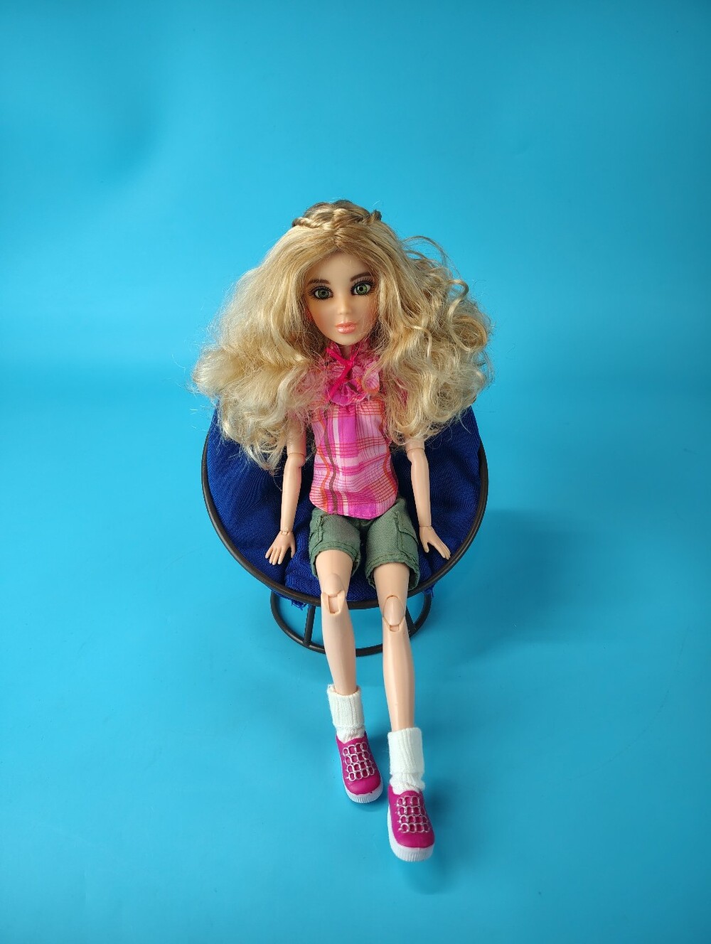 Spin Master 2009 Liv School’s Out Sophie Doll Dressed Socks and Shoes EUC